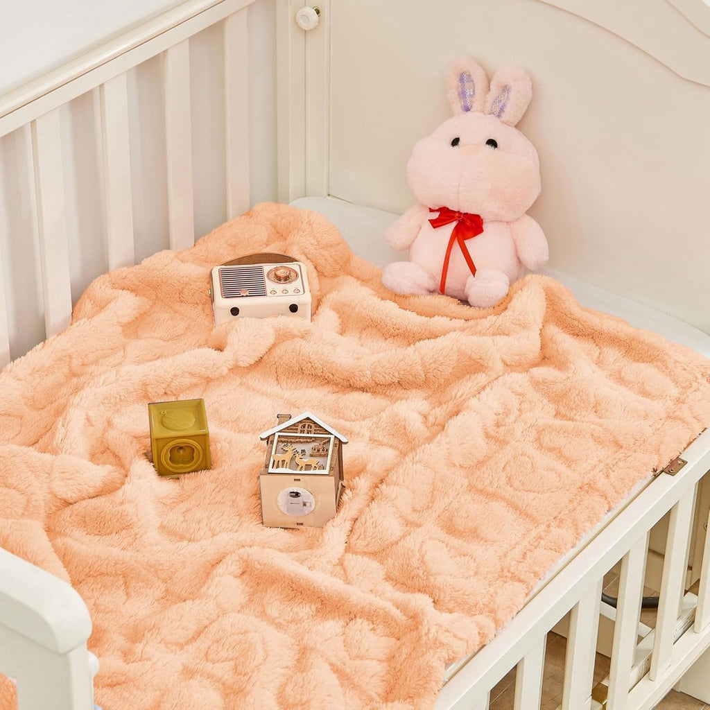 Baby blanket with heart motif, ultra-soft, cozy baby blankets for girls and boys, soft baby and toddler blankets for newborn babies, gifts for the crib and stroller (76 x 102 cm) (apricot pink)