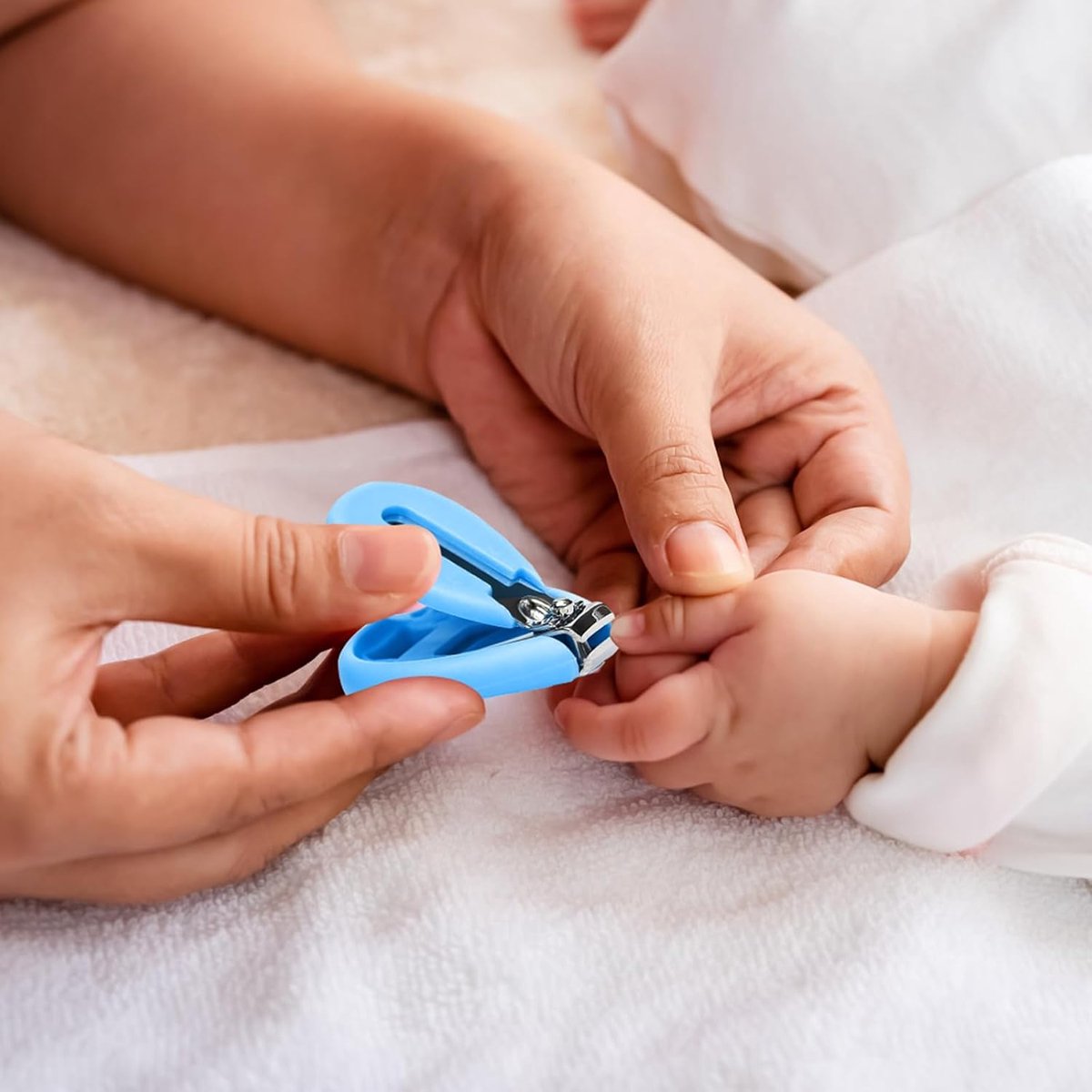 Nail Clipper - Nail Scissors - Toddler Nail Clipper - Child Nail Clipper - Baby Nail Scissors - Safety Scissors - Safe and Gentle - For Babies, Children, Adults - For Newborns, Baby, Toddler, Children - For All Ages - Blue