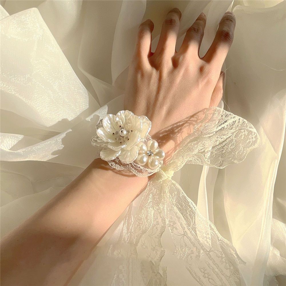 2 Pcs Wrist Flower,Wedding Bridesmaid Bride Wrist Decoration Hand Flower,for Wedding, Bridesmaid Bride Wrist Flower Prom Party Decoration Hand Flower