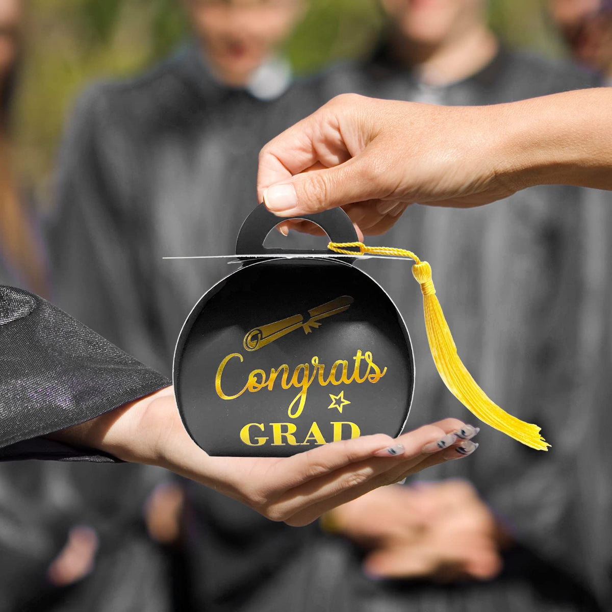50 pcs Graduation Cap Boxes for Gifts, Graduation Cap Gift Box Graduation Cap Candy Box with Tassels Black Graduation Cap Gifts