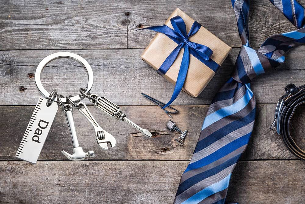 Keychain with Ruler Hammer Wrench Screwdriver Gifts for Dad, Father’s Day Birthday Gifts from daughter and Son